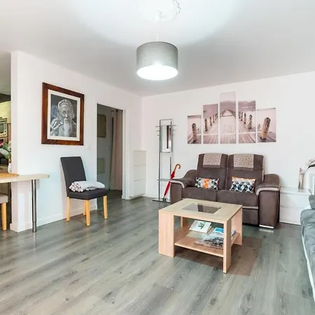 Annecy centre petit parc appartement Calme