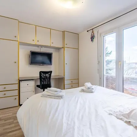 Annecy centre petit parc appartement Calme Appartement *