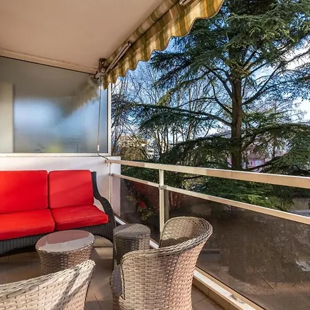 Annecy centre petit parc appartement Calme